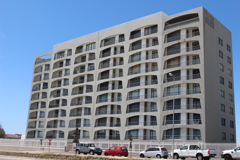 Blouberg Beachfront Apartment Bloubergstrand Room photo